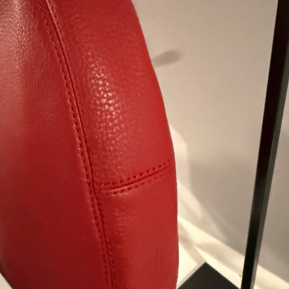 Michael Kors Rhea Zip Red Hobo medium bag - Picture 9 of 14